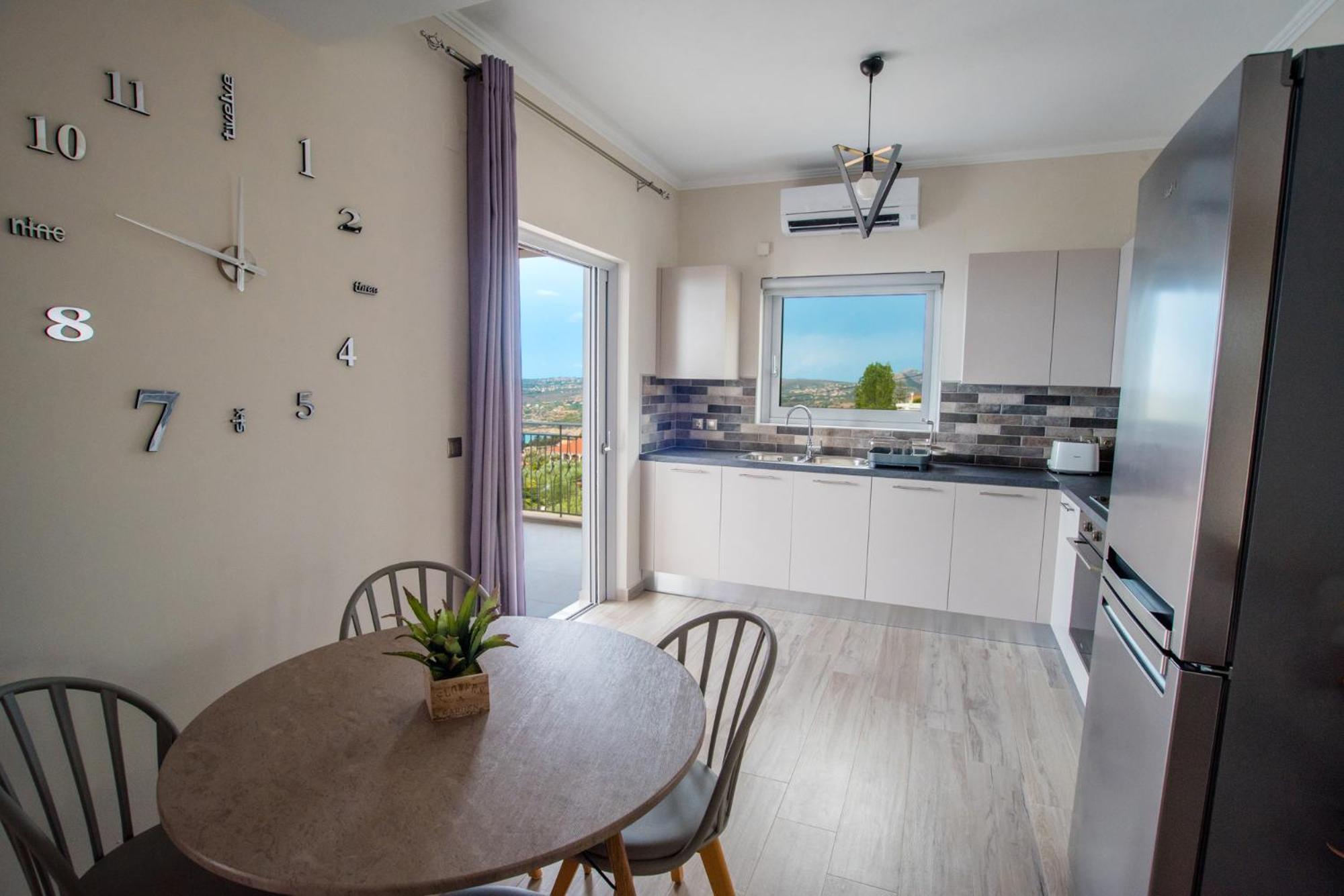 Nirvana Homes Vlachata ภายนอก รูปภาพ